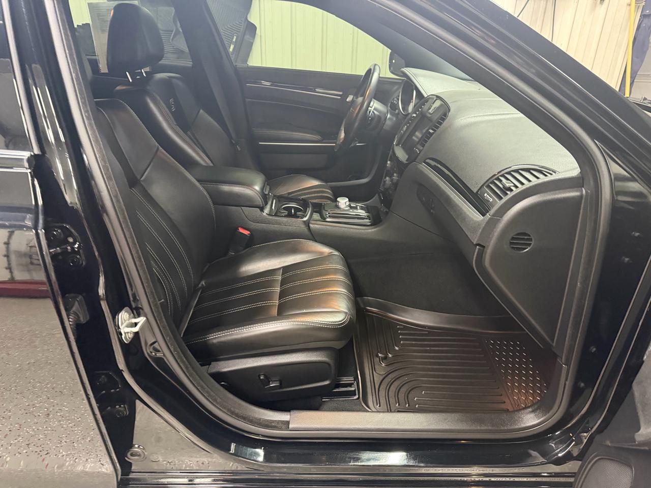 2021 Chrysler 300 S - Photo 22