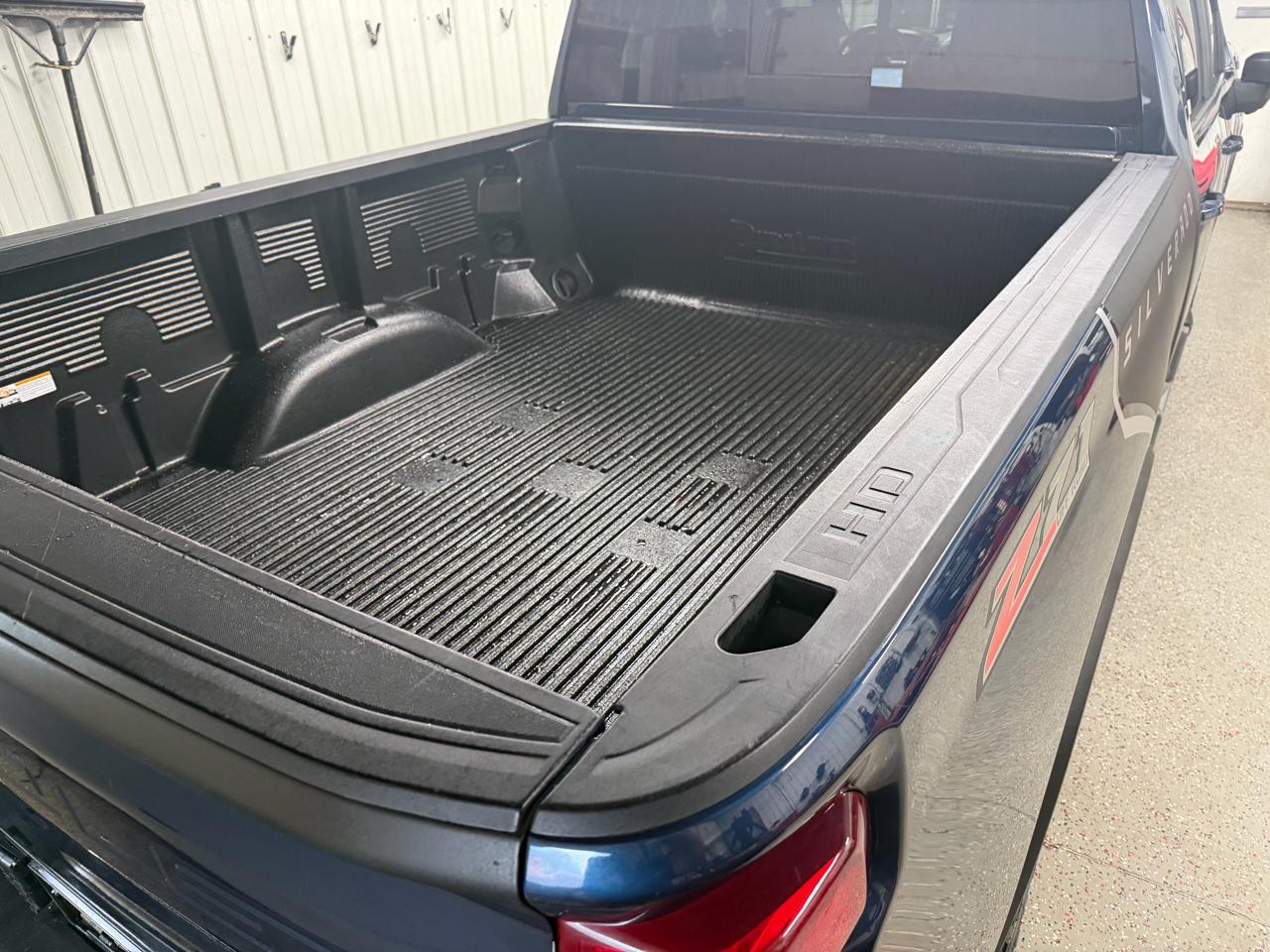 2020 Chevrolet Silverado 2500HD LT - Photo 11