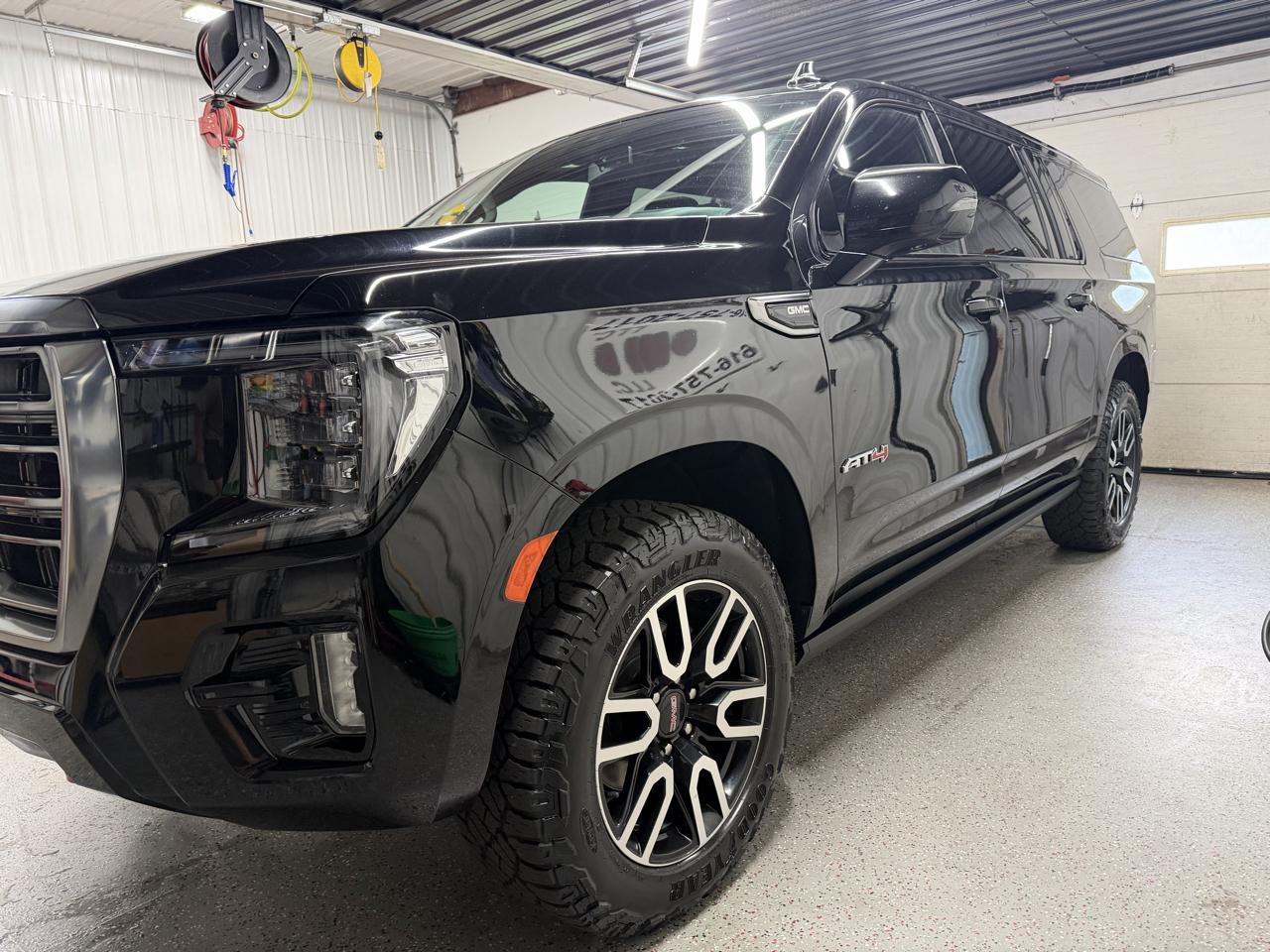 GMC Yukon XL AT4 2021