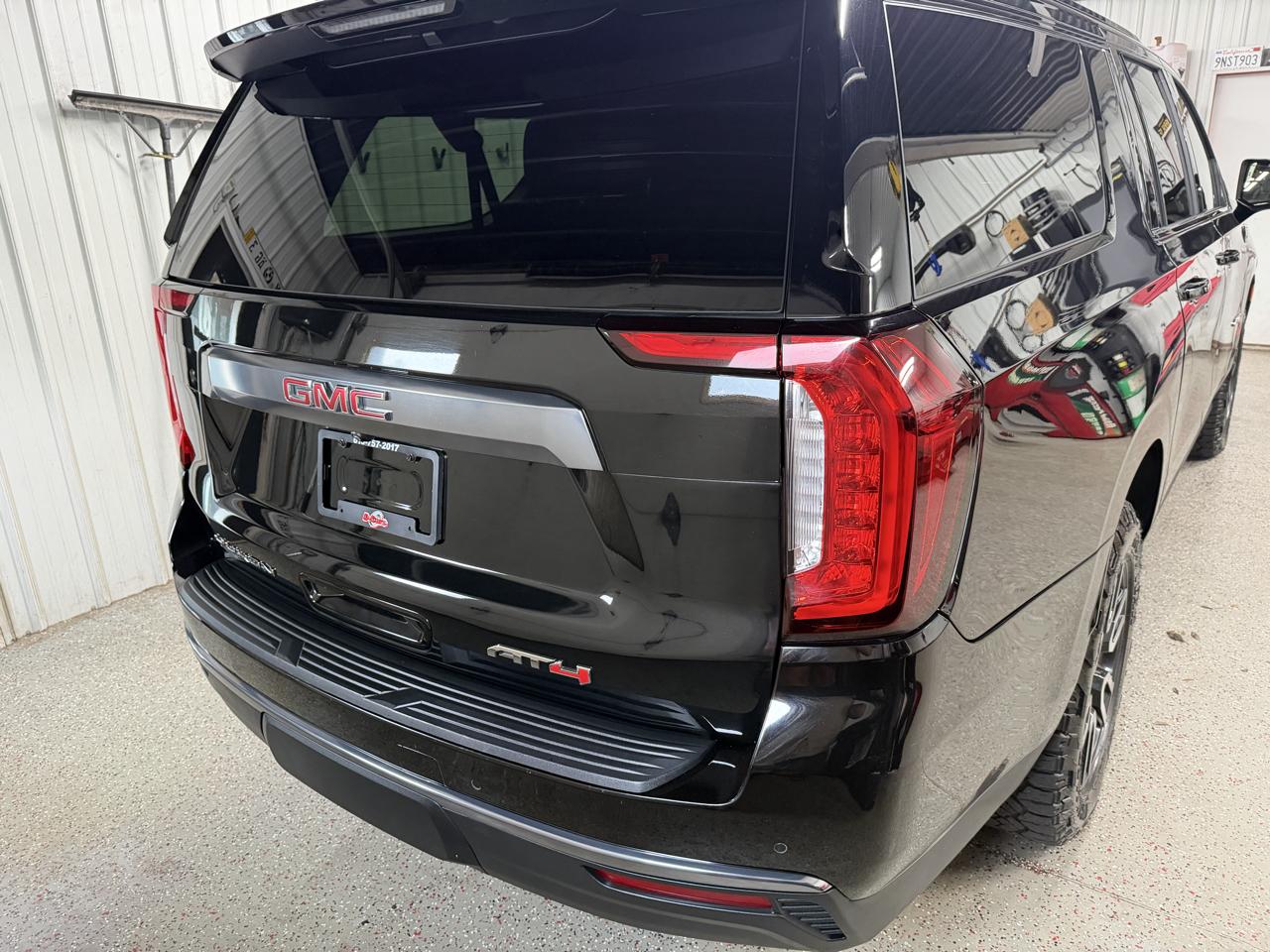 GMC Yukon XL AT4 2021