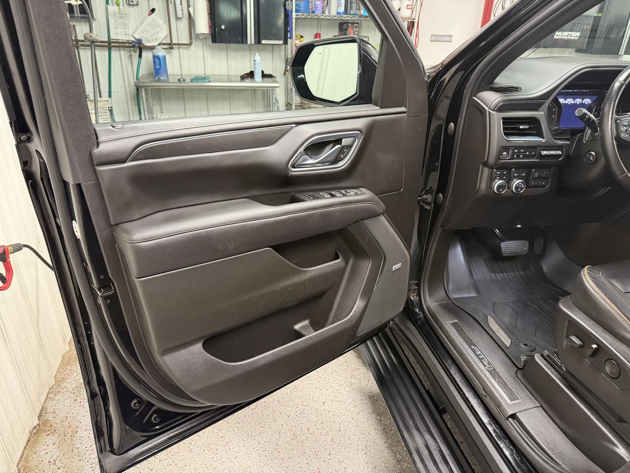 GMC Yukon XL AT4 2021