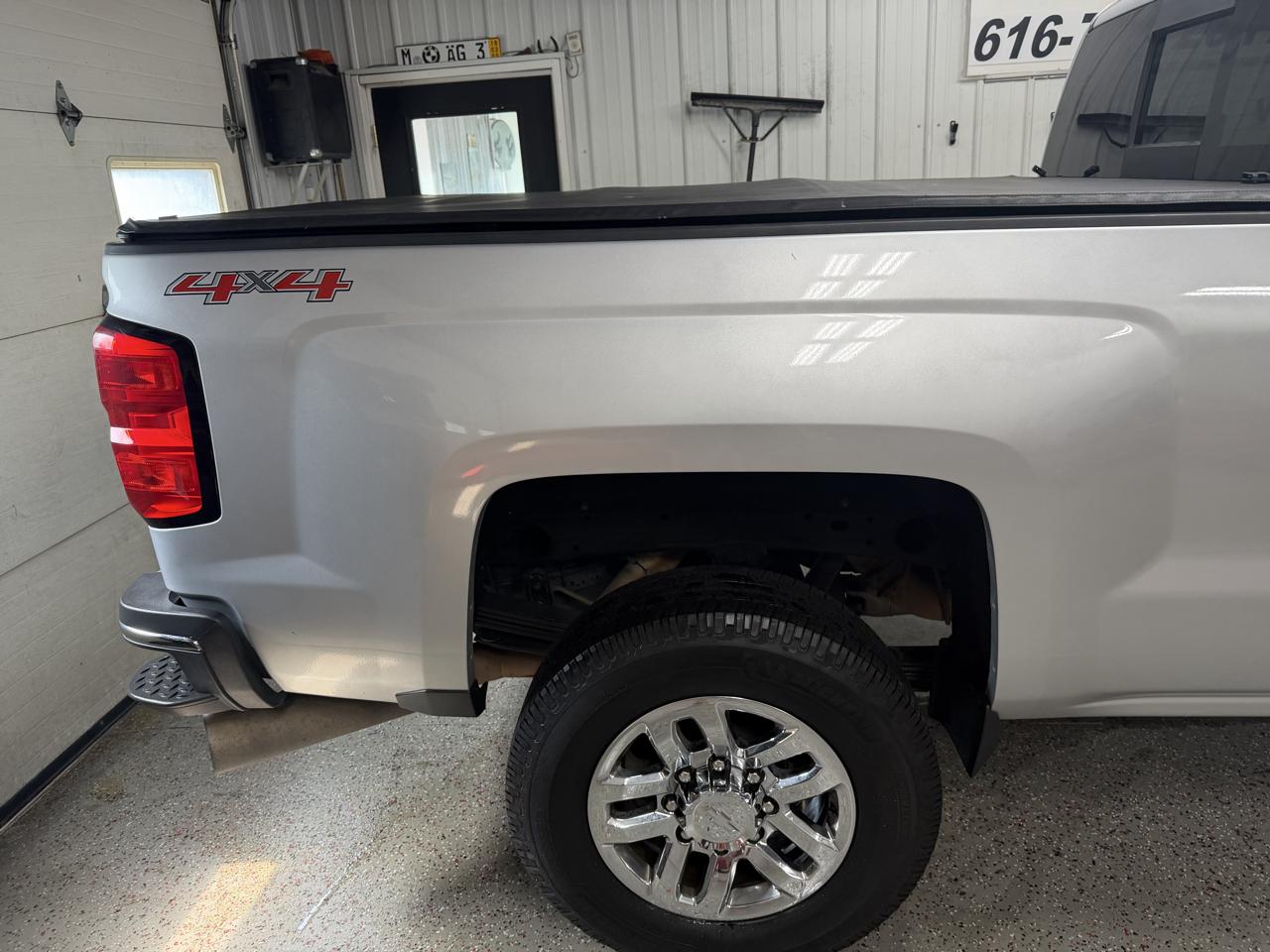 Chevrolet Silverado 2500HD 4WD Crew Cab 159" LT 2015