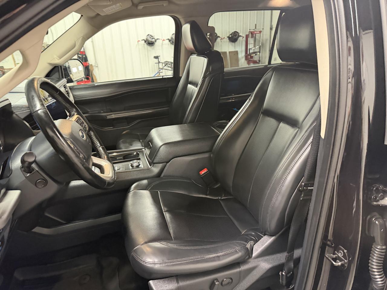 Ford Expedition MAX XLT 4WD 2022