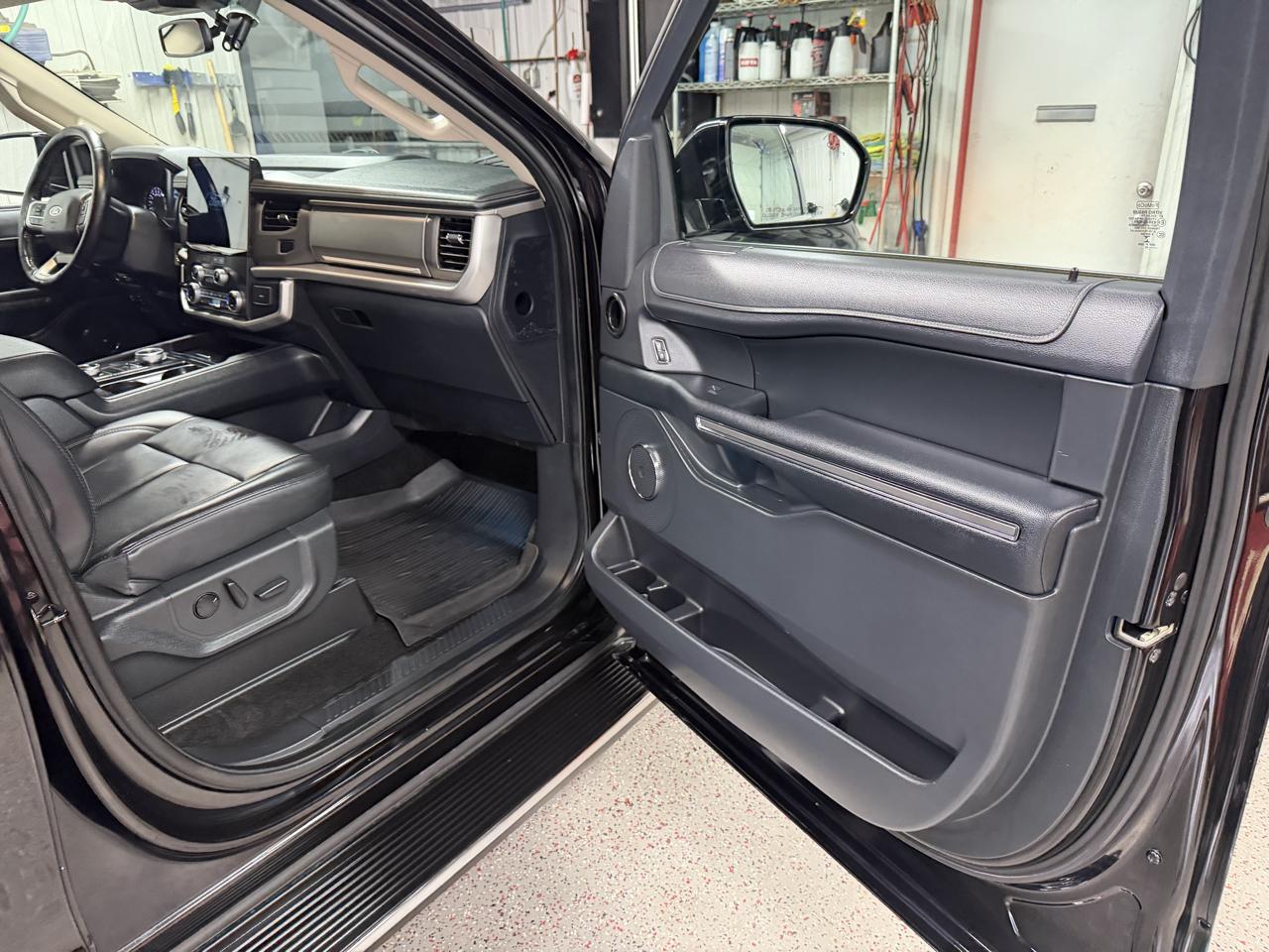 Ford Expedition MAX XLT 4WD 2022