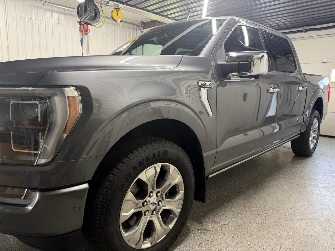 Ford F-150 4WD SuperCrew 145" Platinum 2021