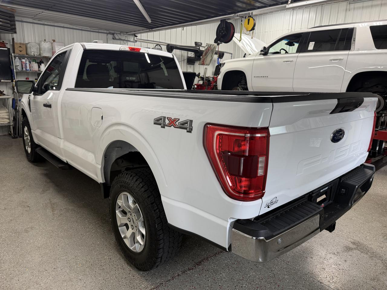 Ford F-150 4WD Reg Cab 145" XLT w/HD Payload Pkg 2021