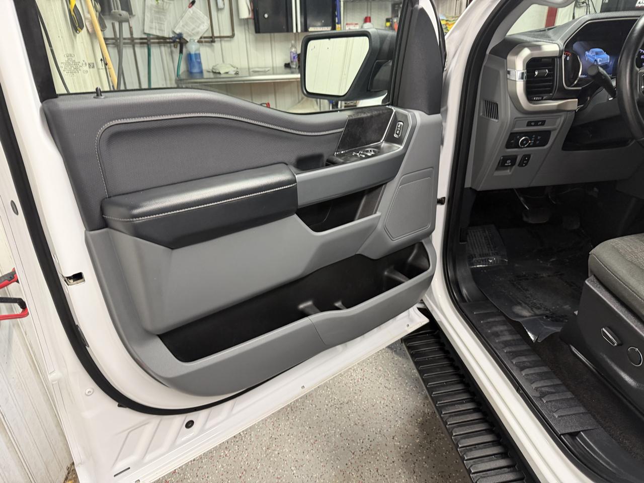 Ford F-150 4WD Reg Cab 145" XLT w/HD Payload Pkg 2021