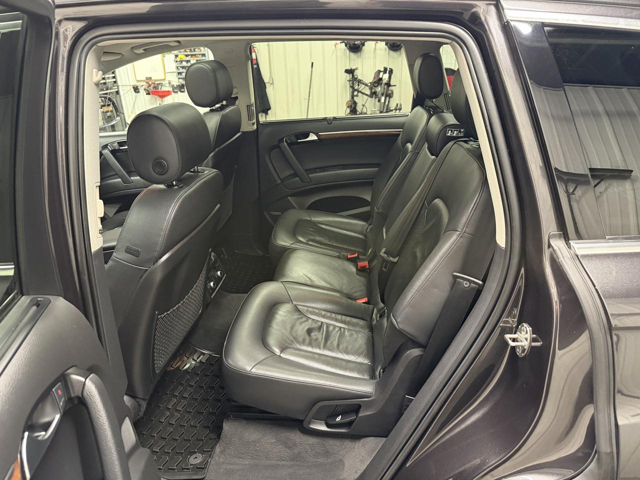 Audi Q7 quattro 4dr 3.0L TDI Prestige 2010