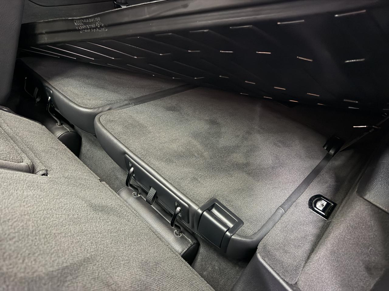 Audi Q7 quattro 4dr 3.0L TDI Prestige 2010