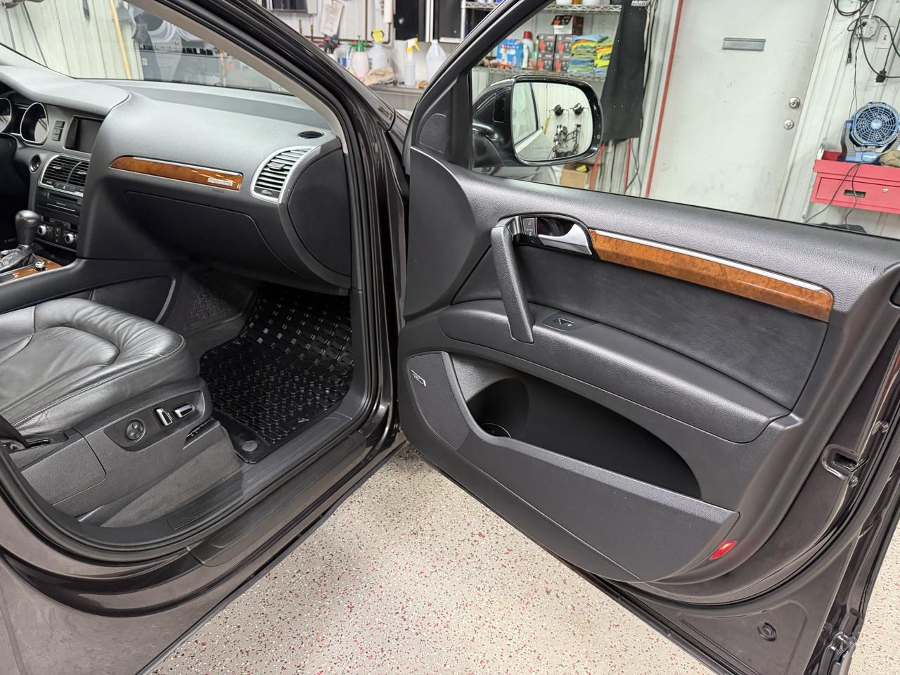 Audi Q7 quattro 4dr 3.0L TDI Prestige 2010