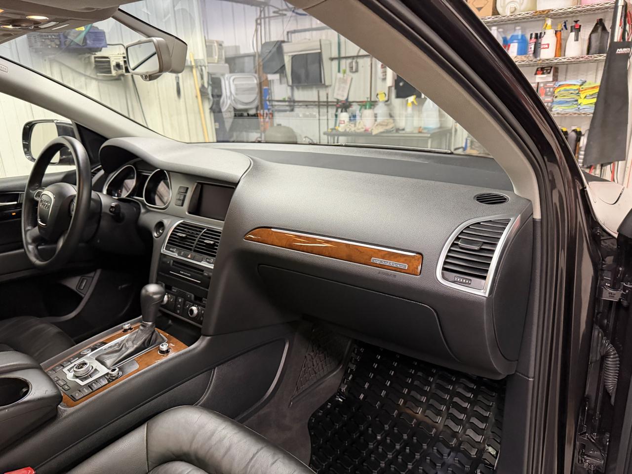 Audi Q7 quattro 4dr 3.0L TDI Prestige 2010