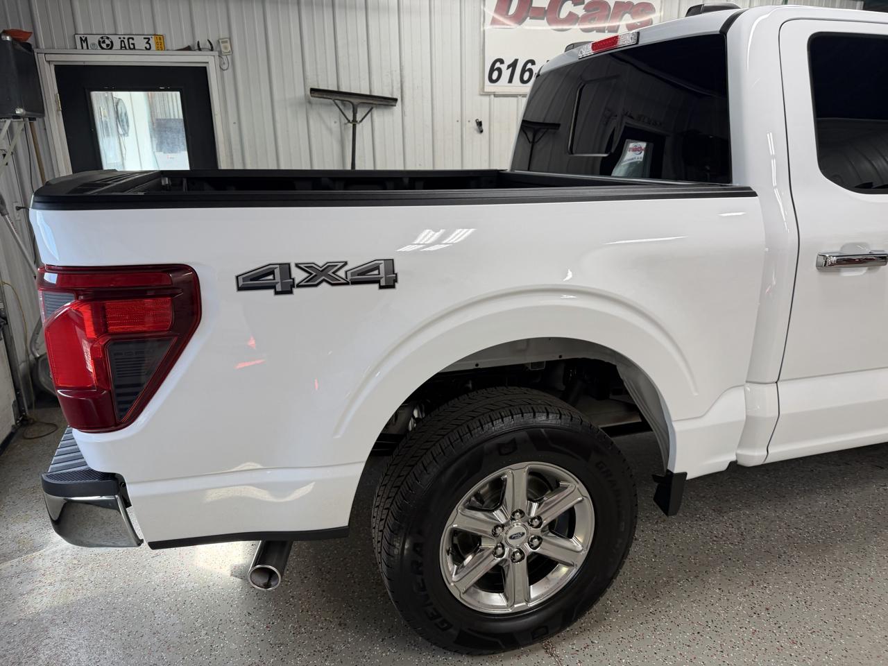Ford F-150 4WD SuperCrew 145" XLT 2024