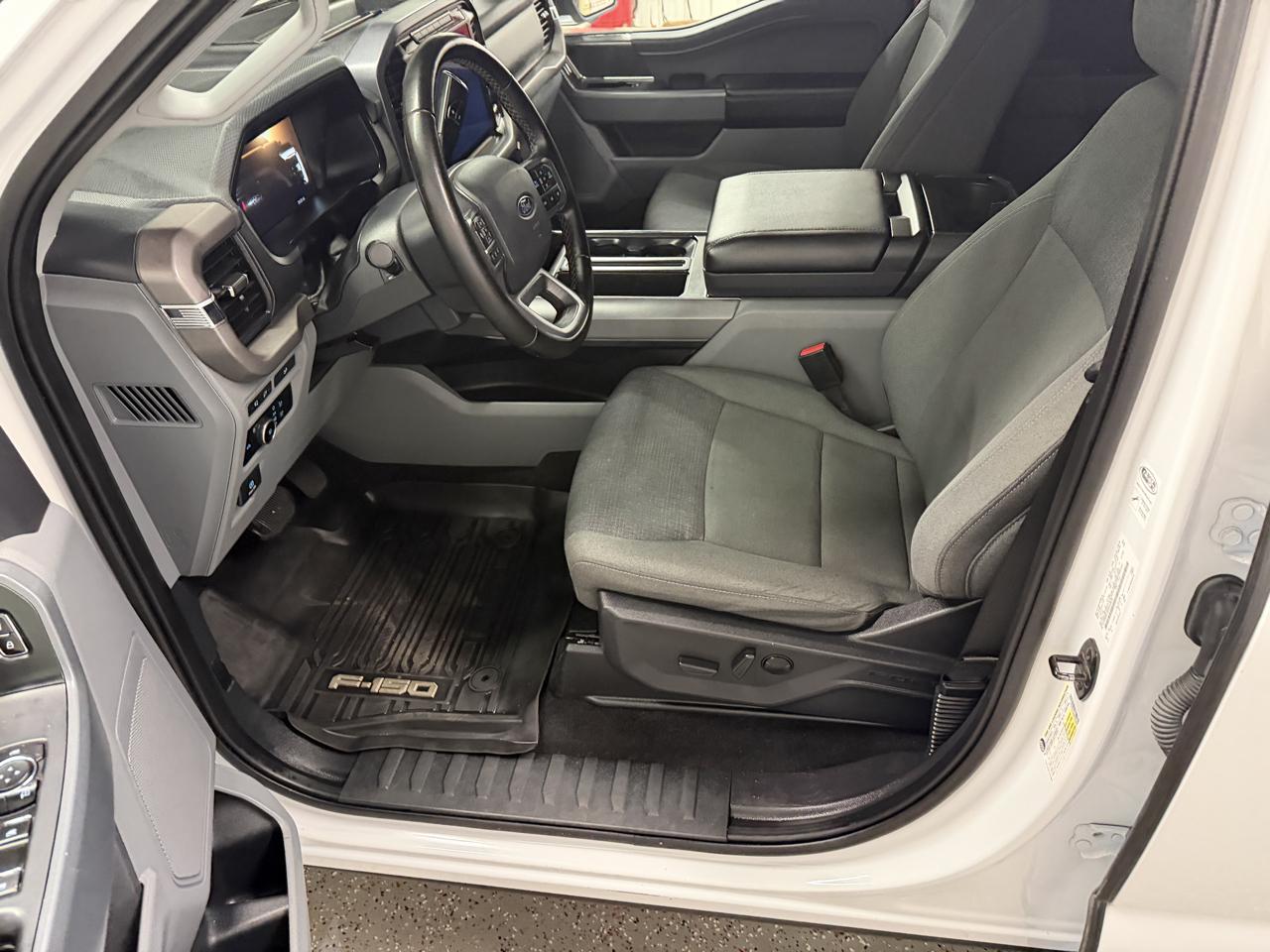 Ford F-150 4WD SuperCrew 145" XLT 2024