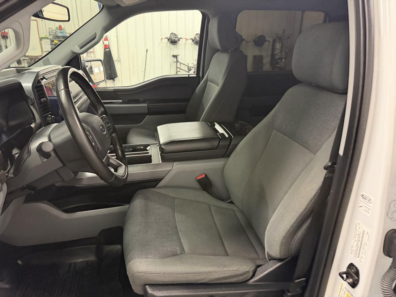 Ford F-150 4WD SuperCrew 145" XLT 2024