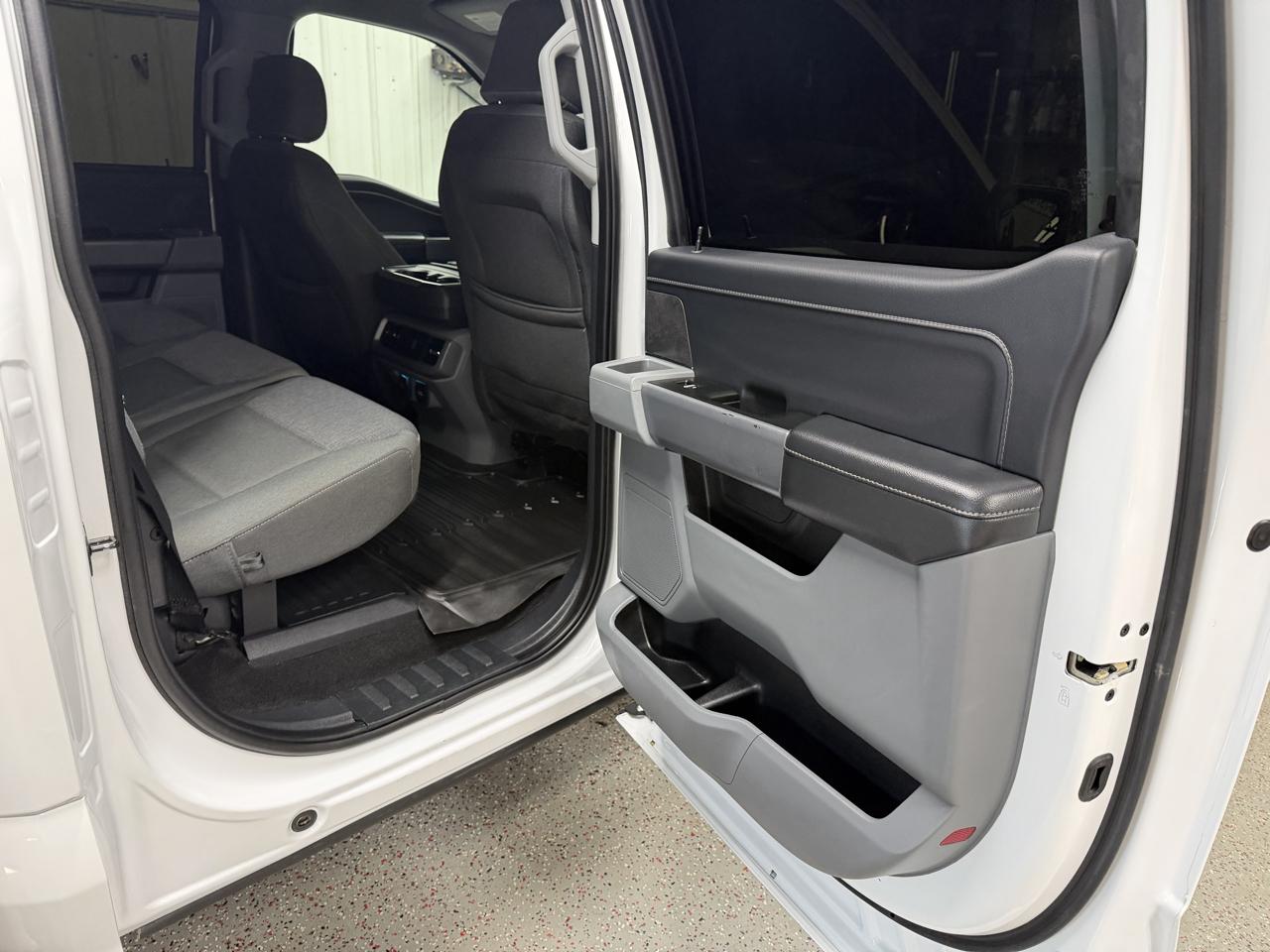 Ford F-150 4WD SuperCrew 145" XLT 2024