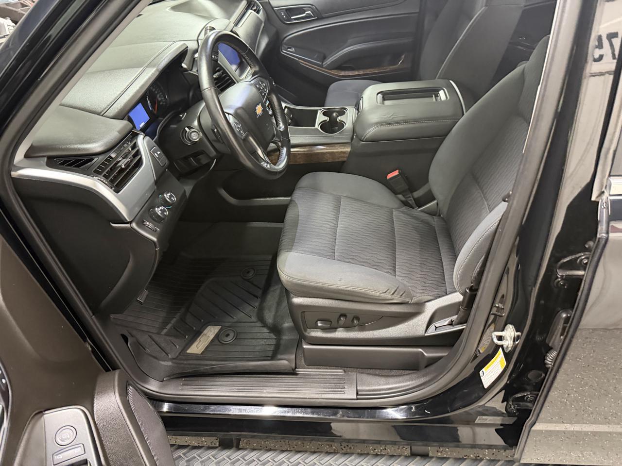 2020 Chevrolet Tahoe LS - Photo 14