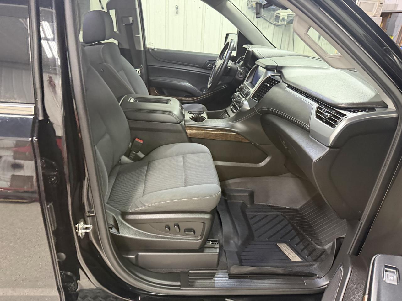 2020 Chevrolet Tahoe LS - Photo 25