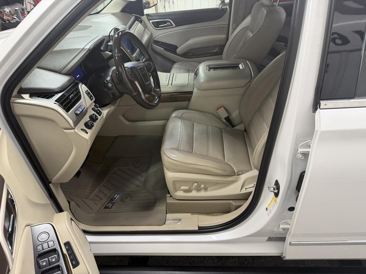 GMC Yukon Denali 4WD 2018