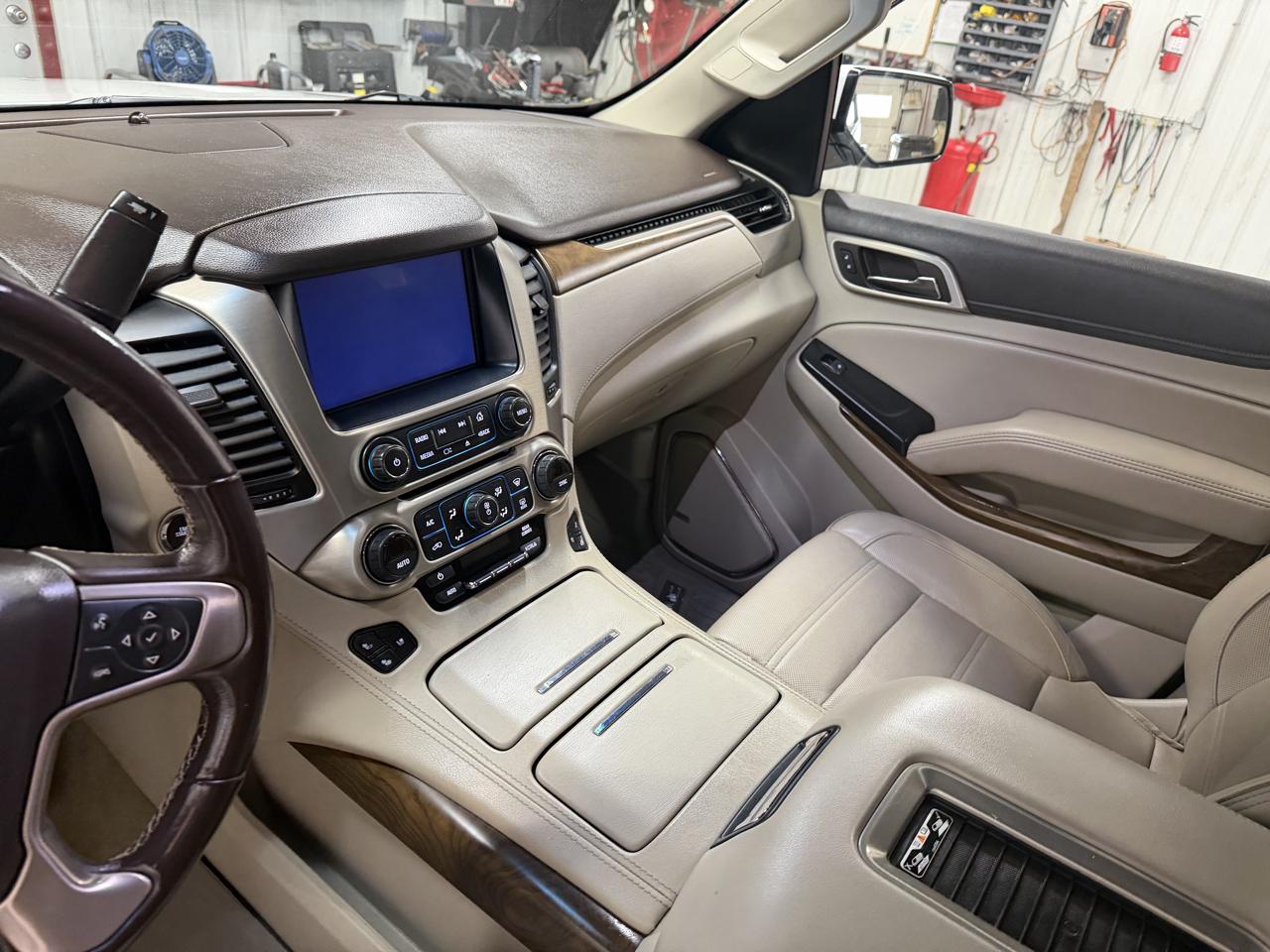 GMC Yukon Denali 4WD 2018