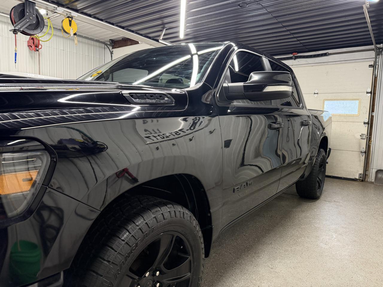 RAM 1500 Big Horn Crew Cab SWB 4WD 2020
