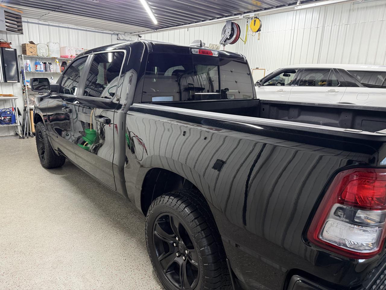 RAM 1500 Big Horn Crew Cab SWB 4WD 2020