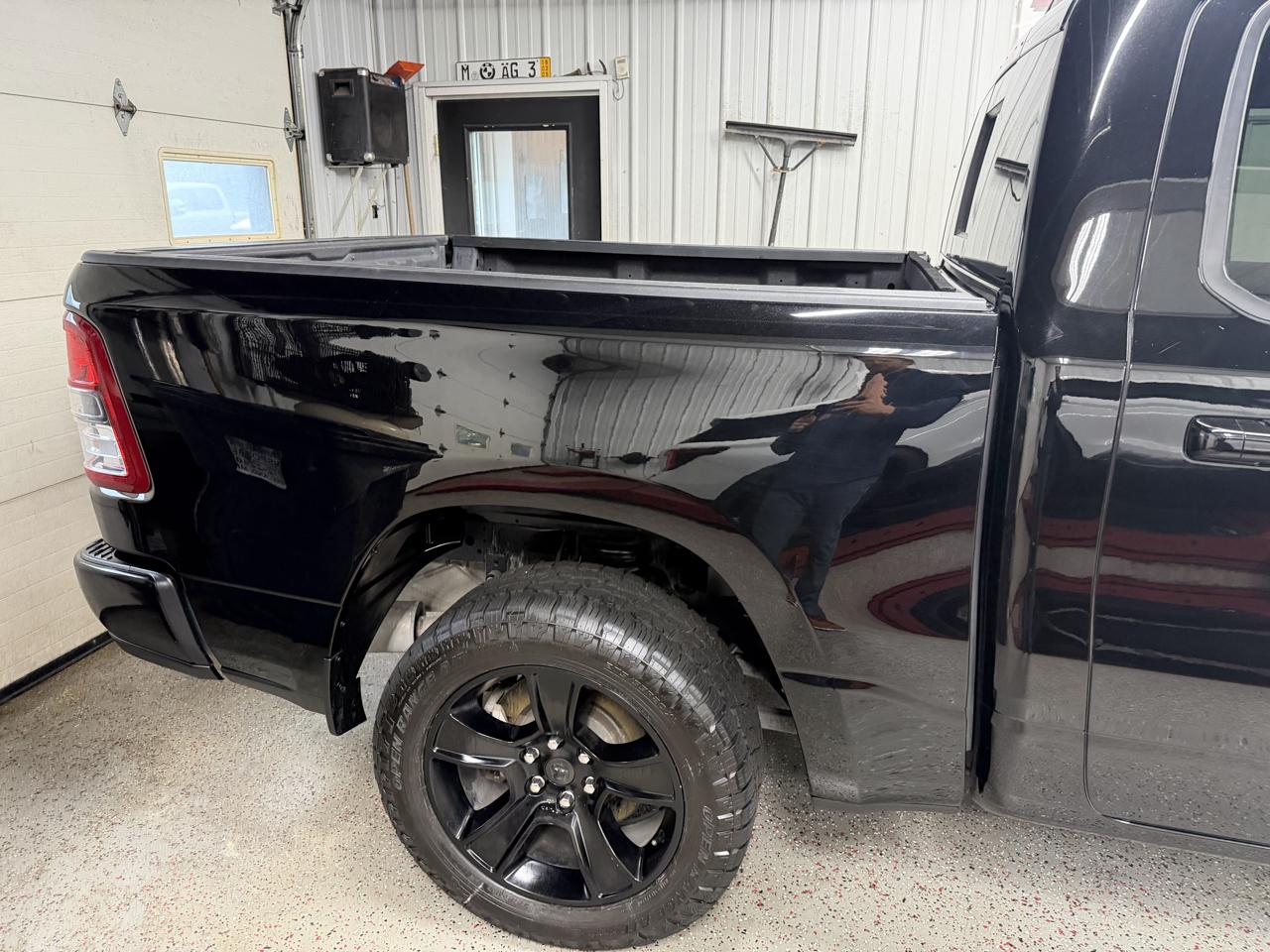 RAM 1500 Big Horn Crew Cab SWB 4WD 2020