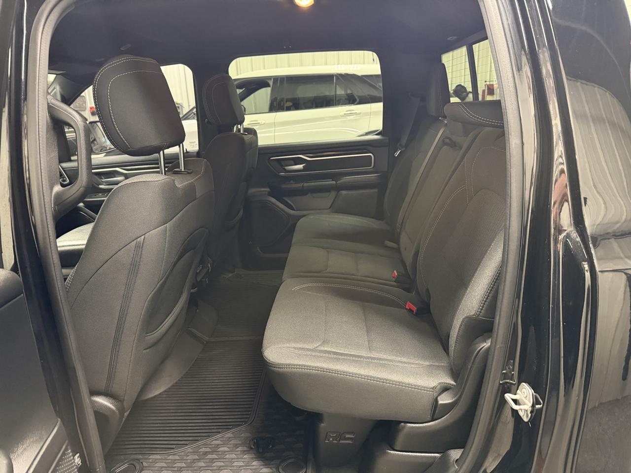 RAM 1500 Big Horn Crew Cab SWB 4WD 2020