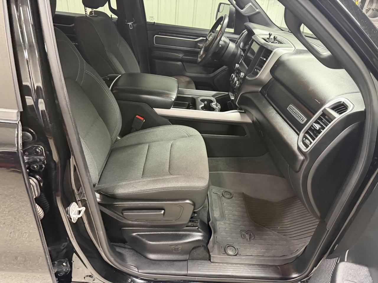 RAM 1500 Big Horn Crew Cab SWB 4WD 2020