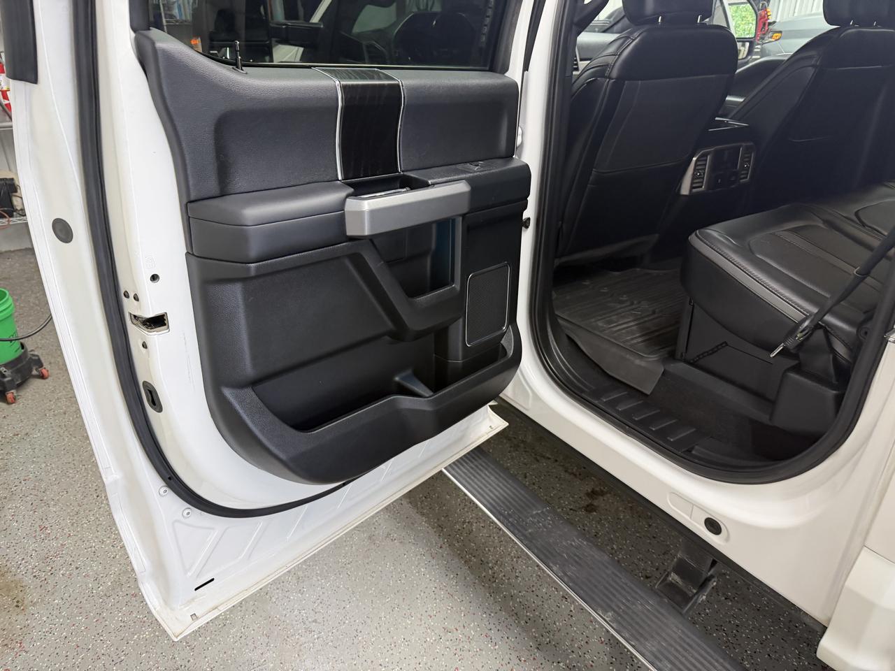 Ford F-350 SD Platinum Crew Cab Long Box 4WD 2019