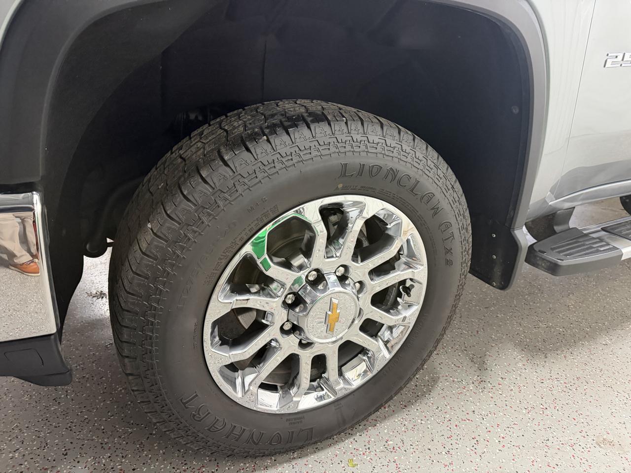 Chevrolet Silverado 2500HD 4WD Crew Cab 159" LTZ 2024