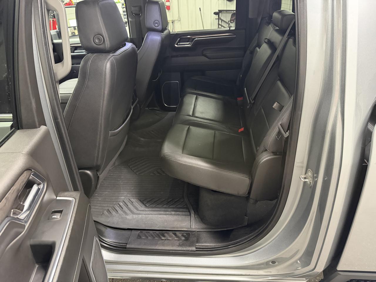 Chevrolet Silverado 2500HD 4WD Crew Cab 159" LTZ 2024
