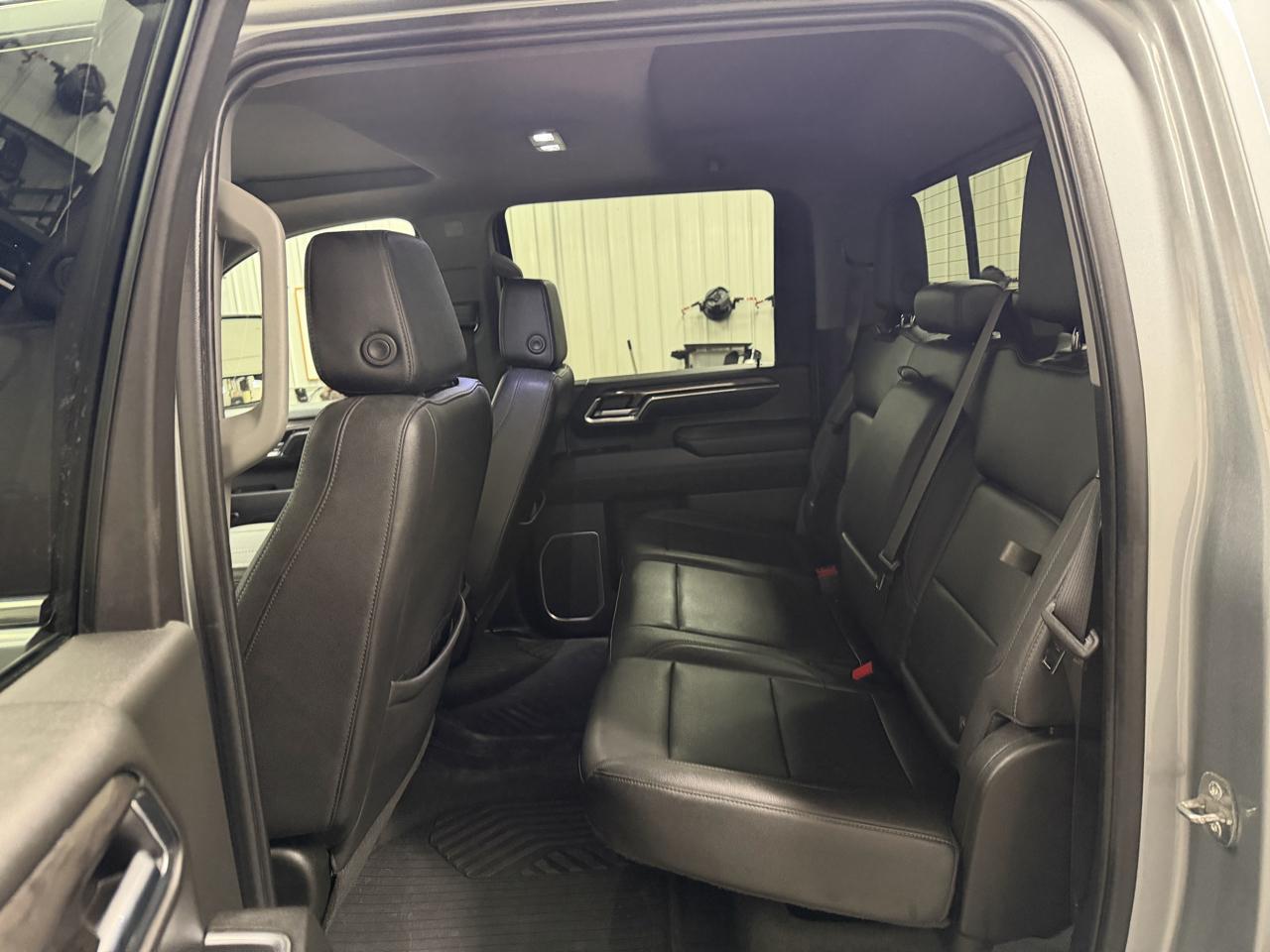 Chevrolet Silverado 2500HD 4WD Crew Cab 159" LTZ 2024