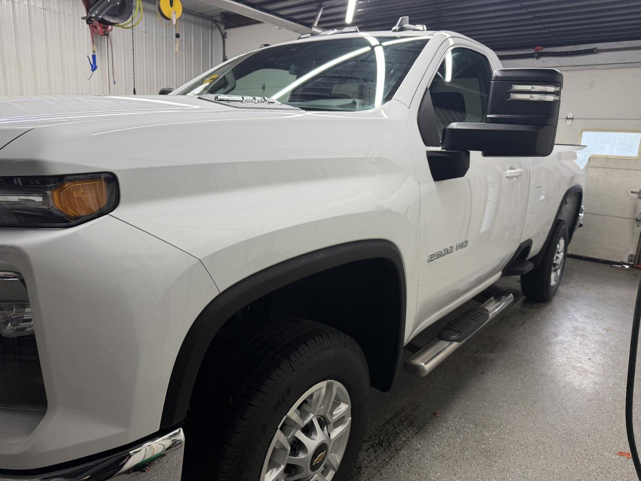 Chevrolet Silverado 2500HD 4WD Reg Cab 142" LT 2024
