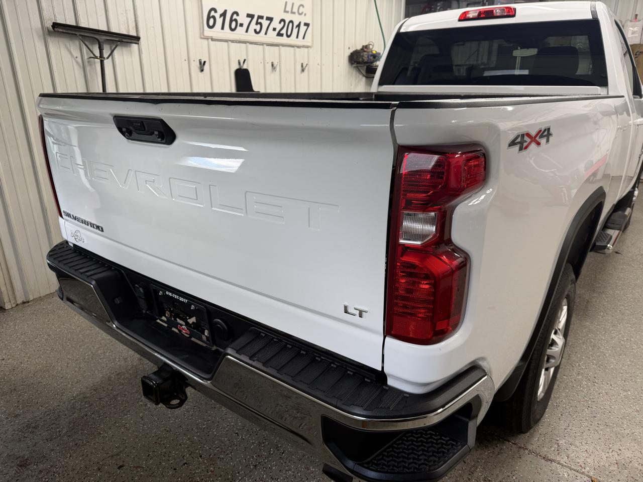 Chevrolet Silverado 2500HD 4WD Reg Cab 142" LT 2024
