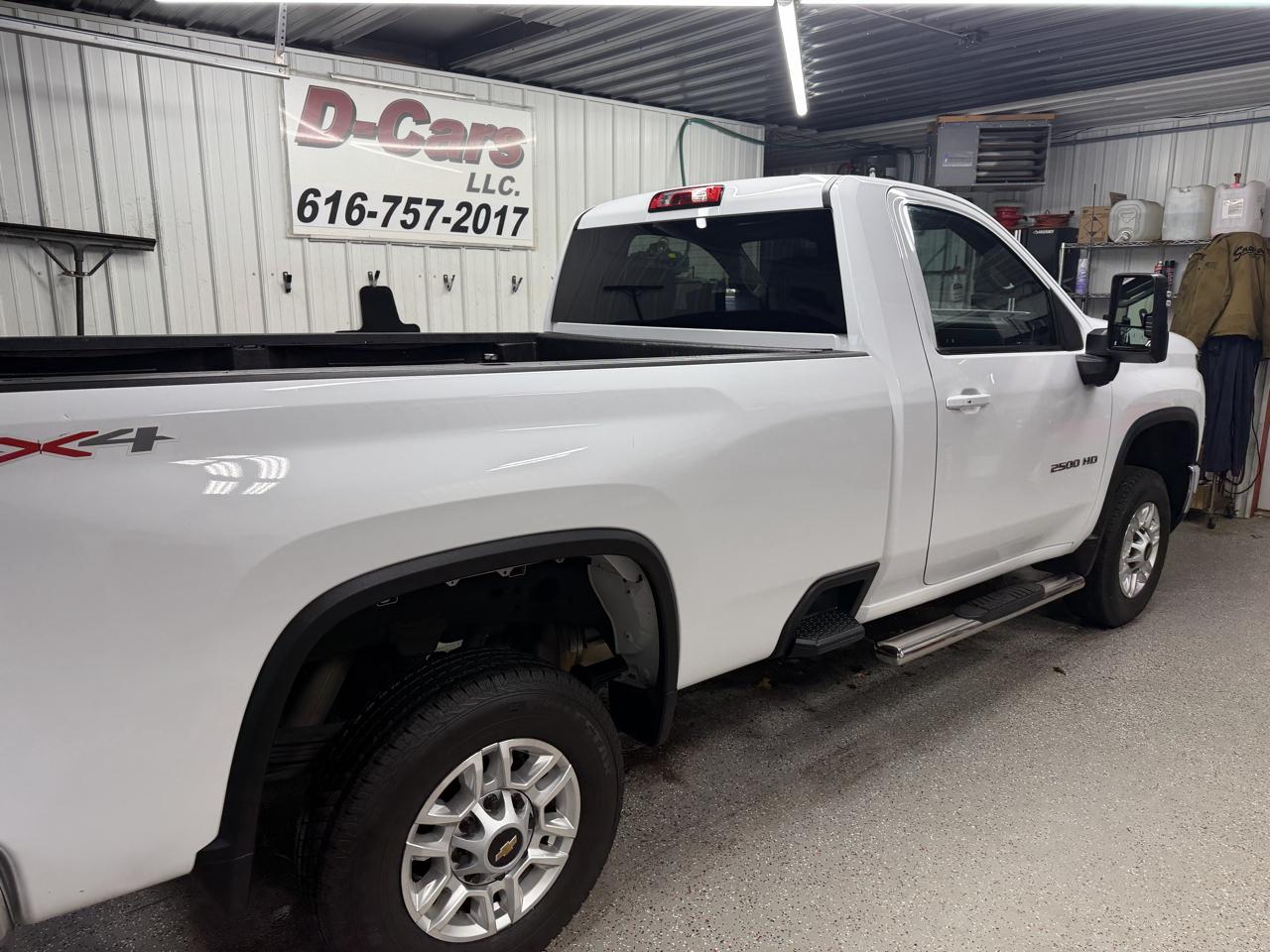 Chevrolet Silverado 2500HD 4WD Reg Cab 142" LT 2024