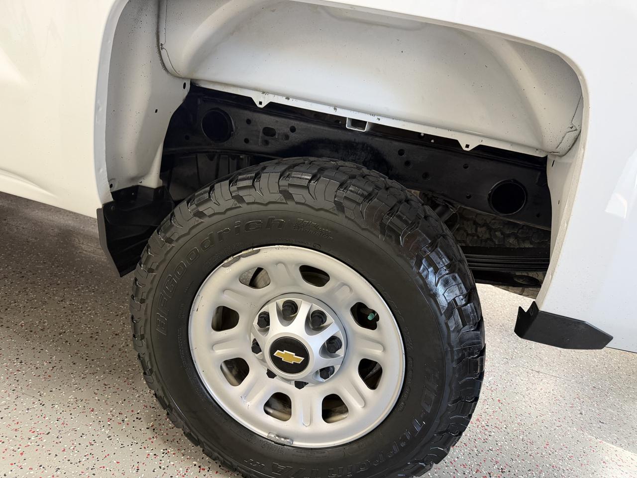 Chevrolet Silverado 2500HD 4WD Ext Cab 143.5" Work Truck 2019