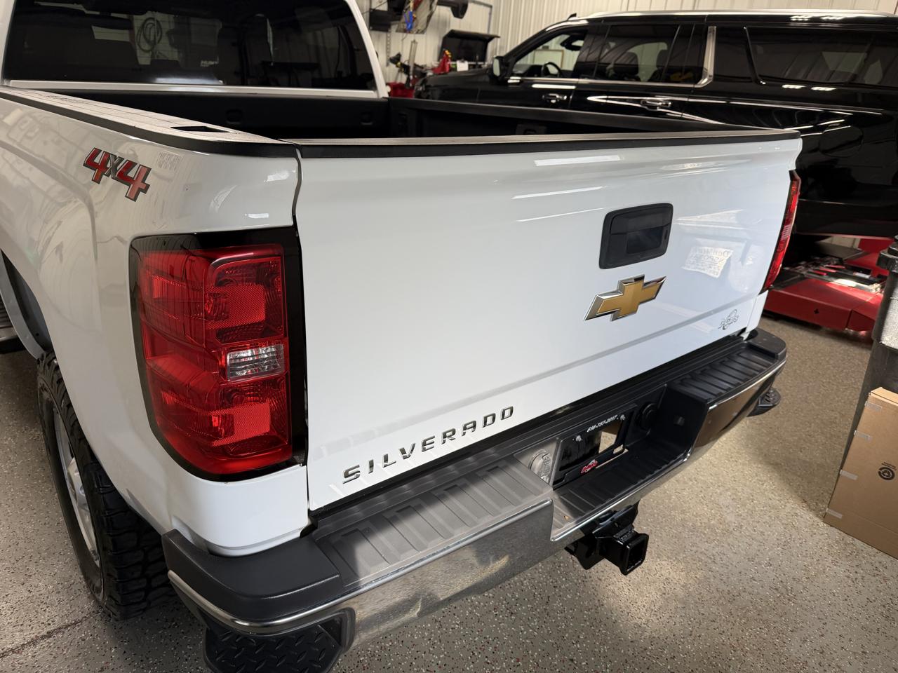 Chevrolet Silverado 2500HD 4WD Ext Cab 143.5" Work Truck 2019
