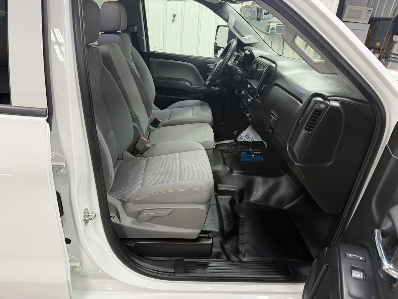 Chevrolet Silverado 2500HD 4WD Ext Cab 143.5" Work Truck 2019