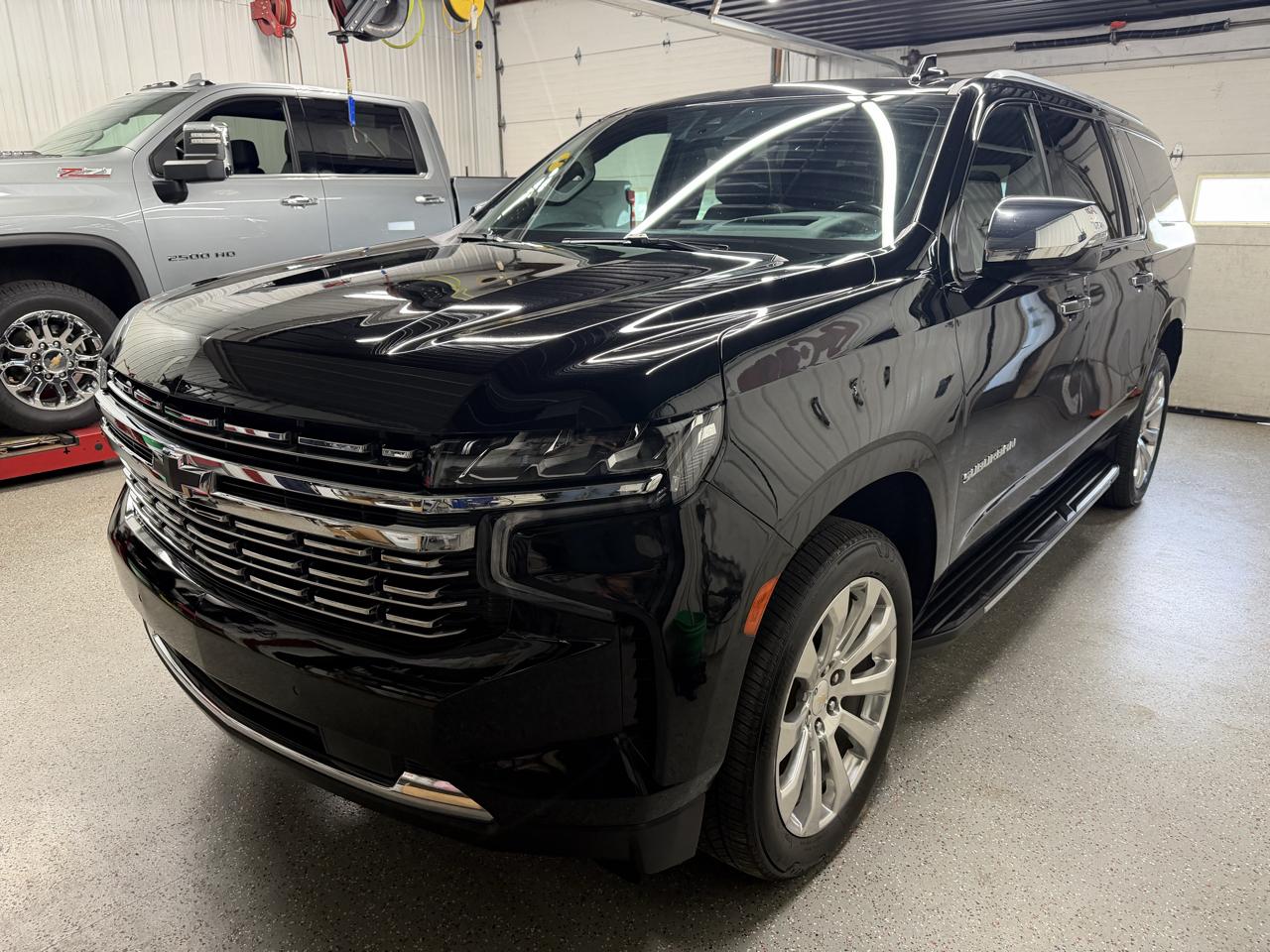 Chevrolet Suburban Premier 4WD 2021