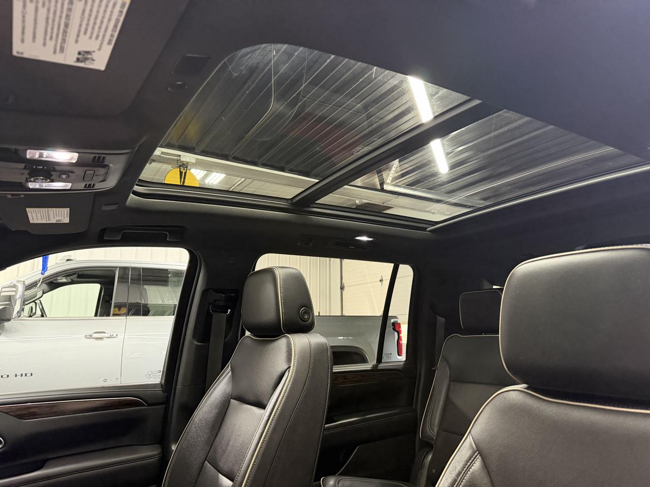 Chevrolet Suburban Premier 4WD 2021