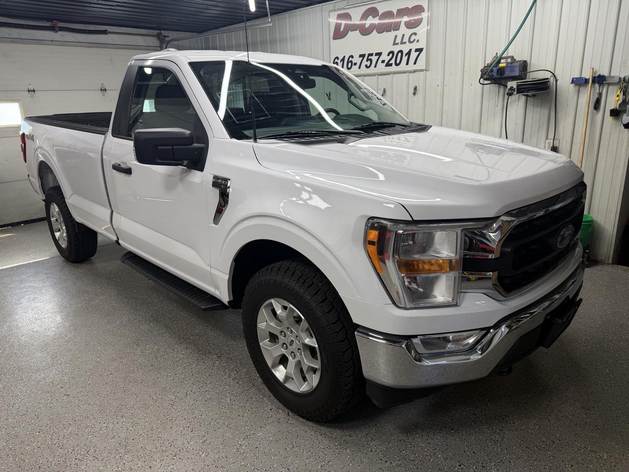 Ford F-150 4WD Reg Cab 145" XLT 2021