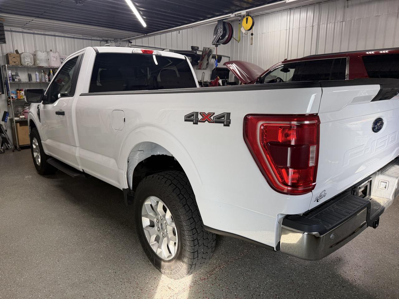 Ford F-150 4WD Reg Cab 145" XLT 2021