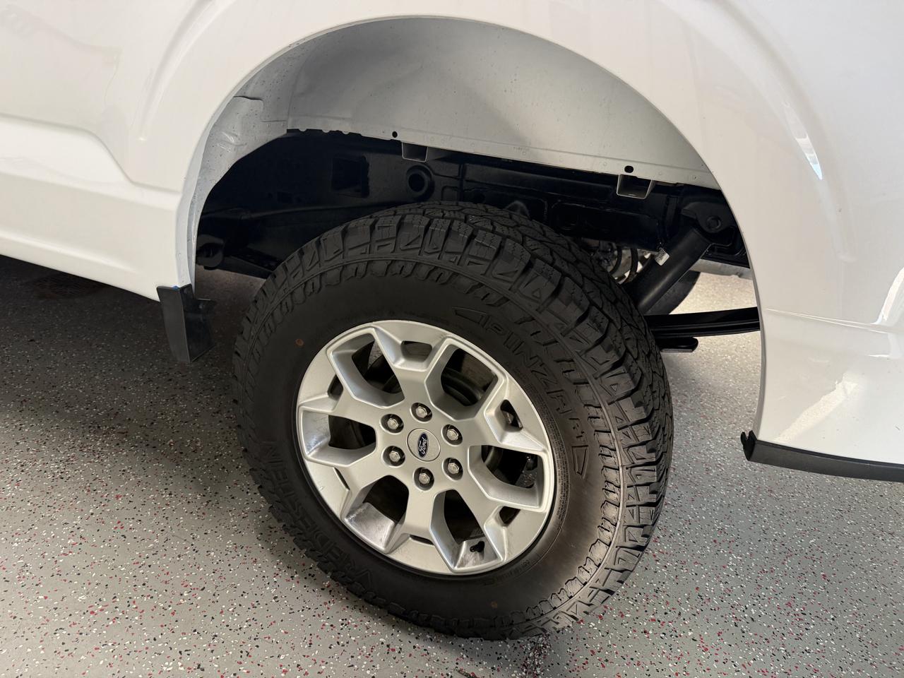 Ford F-150 4WD Reg Cab 145" XLT 2021