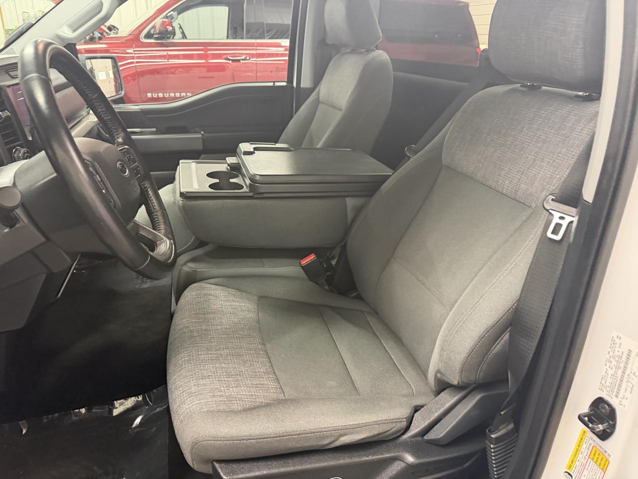 Ford F-150 4WD Reg Cab 145" XLT 2021