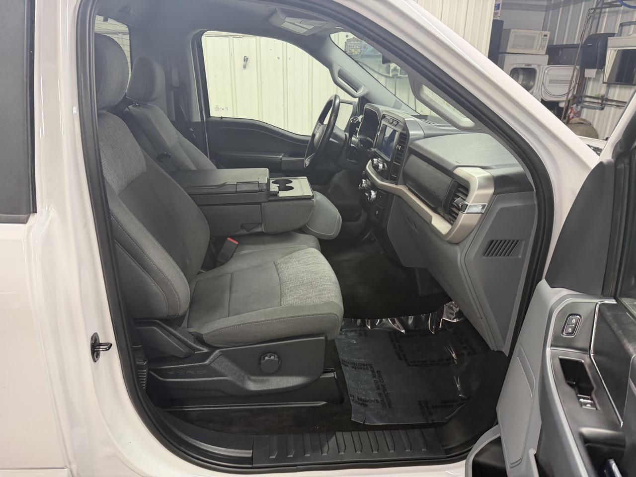 Ford F-150 4WD Reg Cab 145" XLT 2021