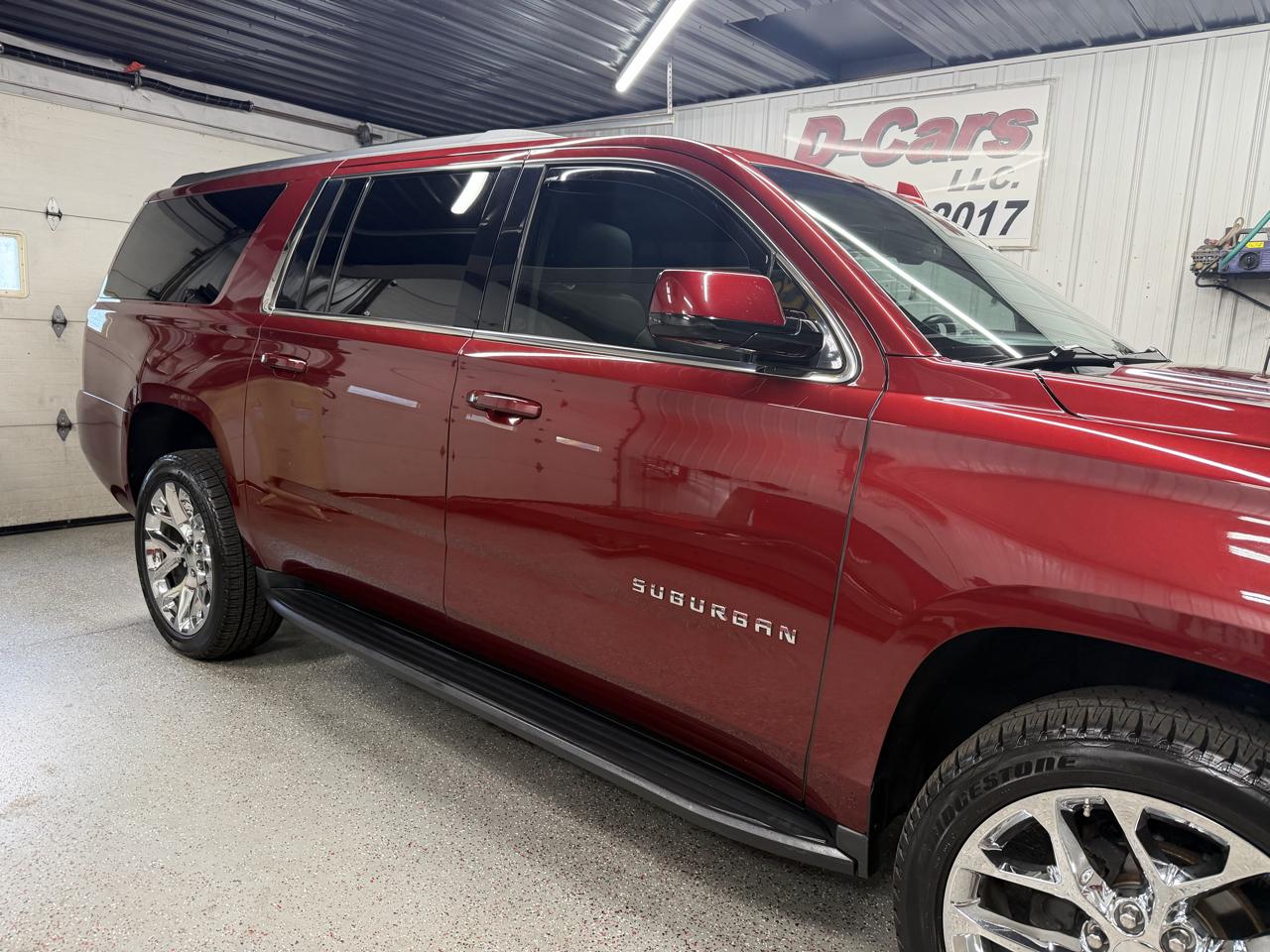 Chevrolet Suburban LT 4WD 2019