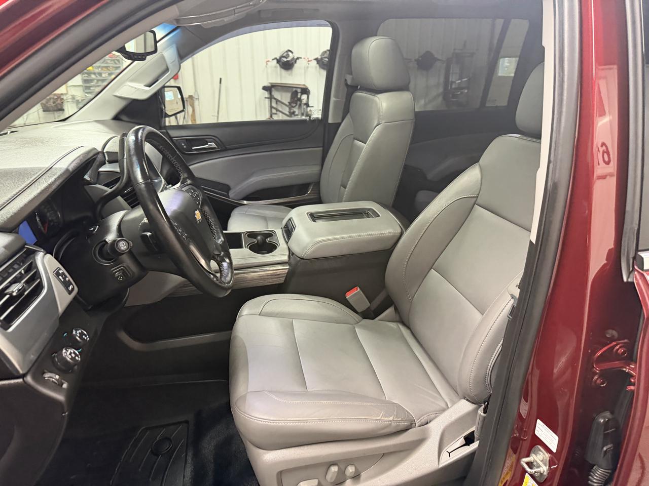 Chevrolet Suburban LT 4WD 2019