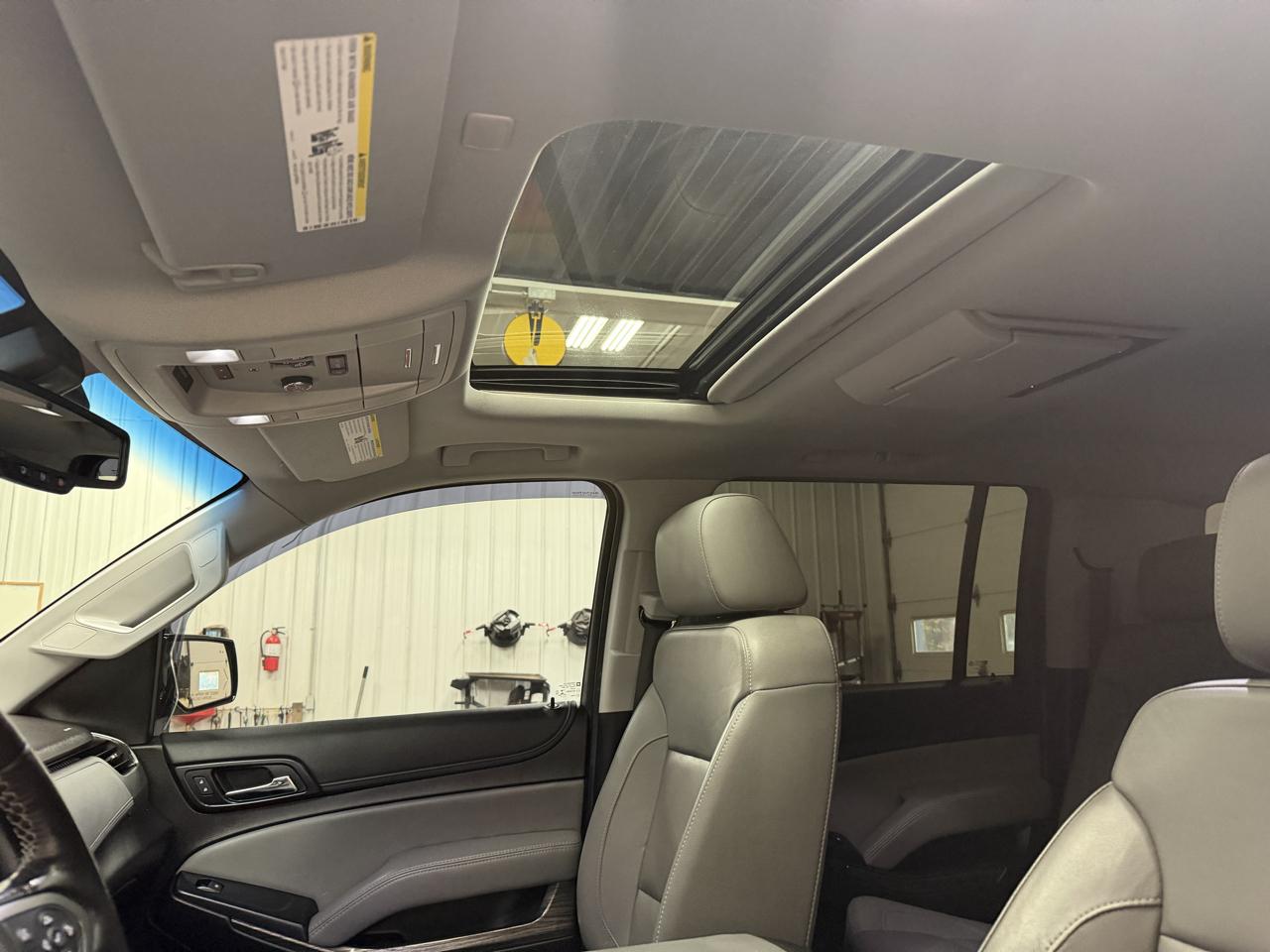 Chevrolet Suburban LT 4WD 2019