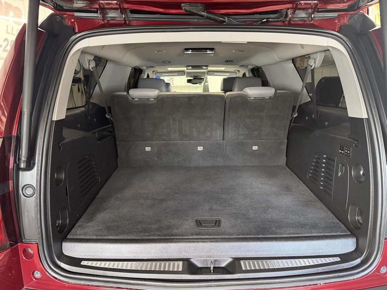 Chevrolet Suburban LT 4WD 2019