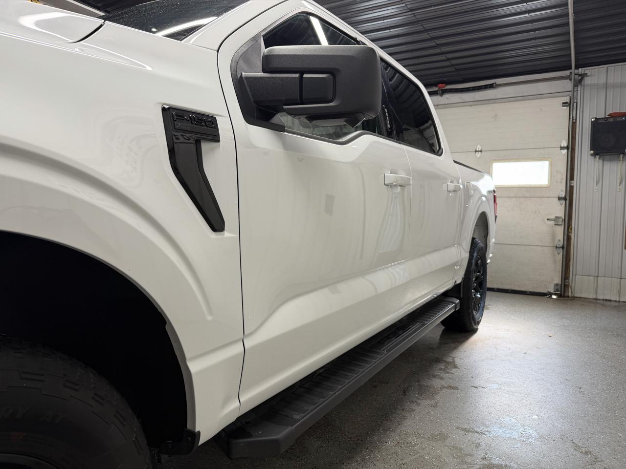 Ford F-150 4WD SuperCrew 145" XLT 2024